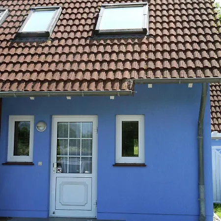 Holiday home Cozy In Dierhagen With Terrace *